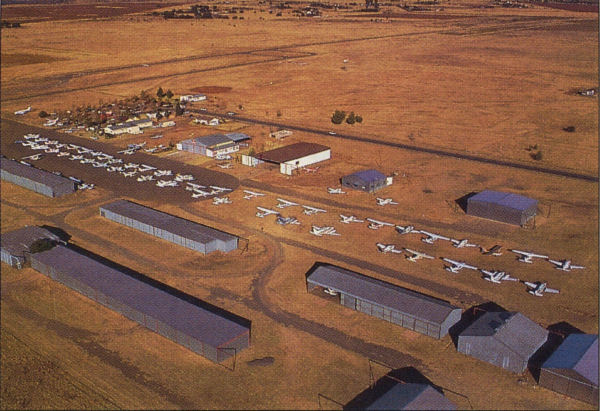 Cold and windy conditions at Tempe for the 1994 President's Trophy Air Race.