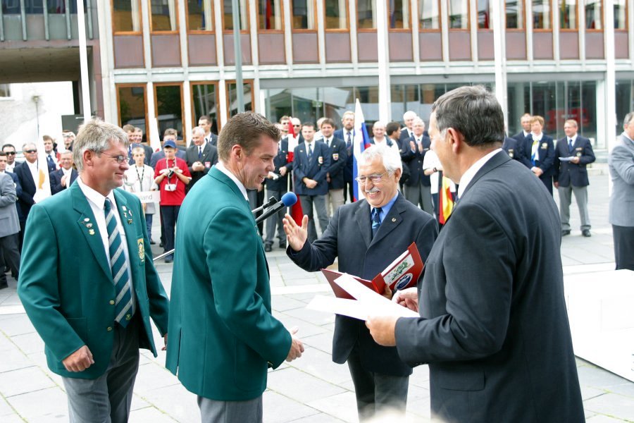 Dale de Klerk and Nigel Hopkins - click to enlarge