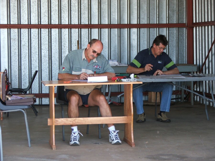 Ron and Mauritz in the classroom - click to enlarge